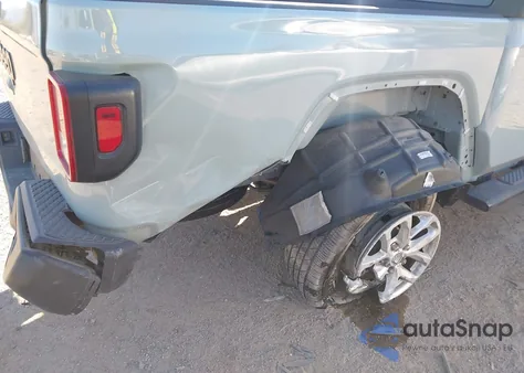 2023 Jeep Gladiator Sport S 4X4 z USA, uszkodzony, nr VIN 1C6JJTAG4PL545245